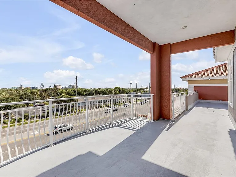 701 E 3rd Ave #PENTHOUSE — Photo 38