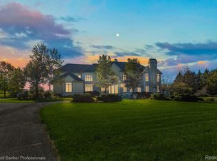 1729 Turnberry Ct, Oxford, MI 48371