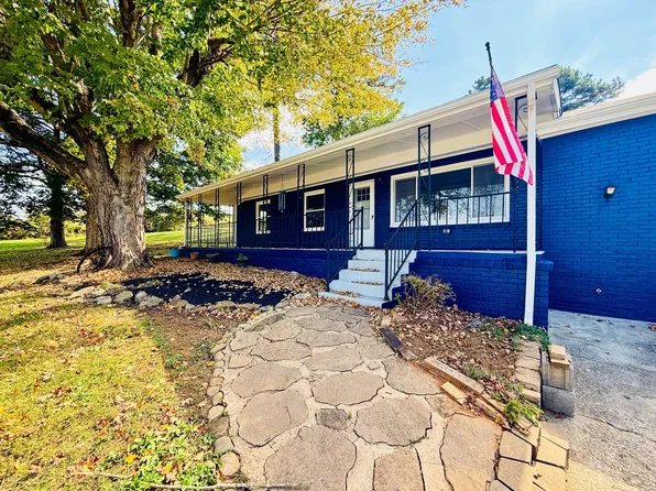383 Hines Valley Rd, Lenoir City, TN 37771