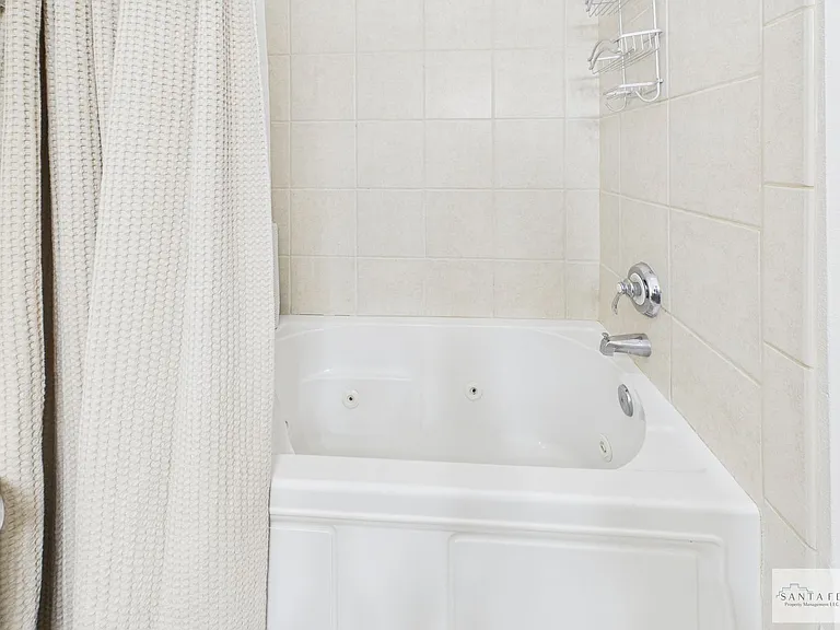 601 W San Mateo Rd #40 — Photo 22