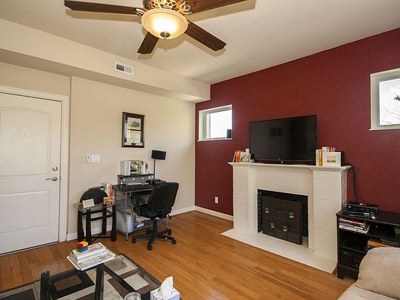 4th image of 5528 Waterman Blvd #31