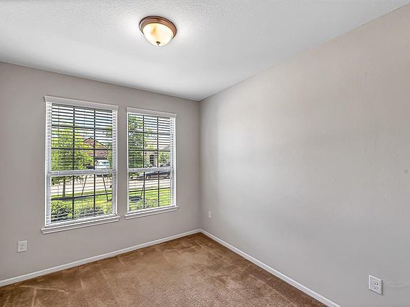 5th image of 5322 Silver Ledge Dr