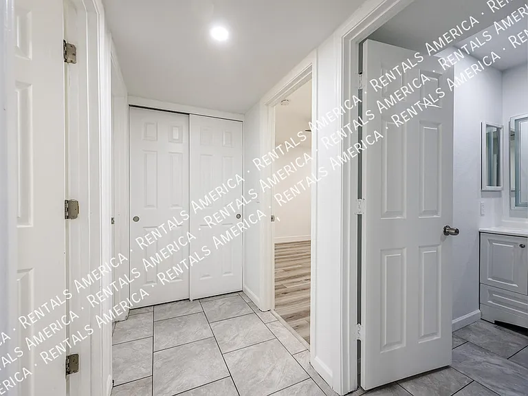 3837 W Acapulco Ln — Photo 17
