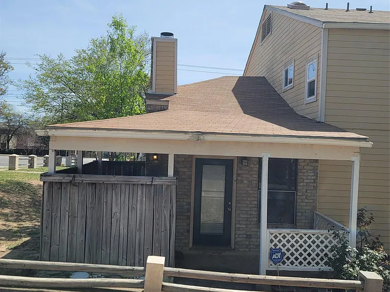 7825 Beauregard Cir #1-B — Photo 1
