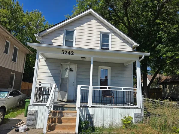 3242 Baby St, Windsor, ON N9C 1K5