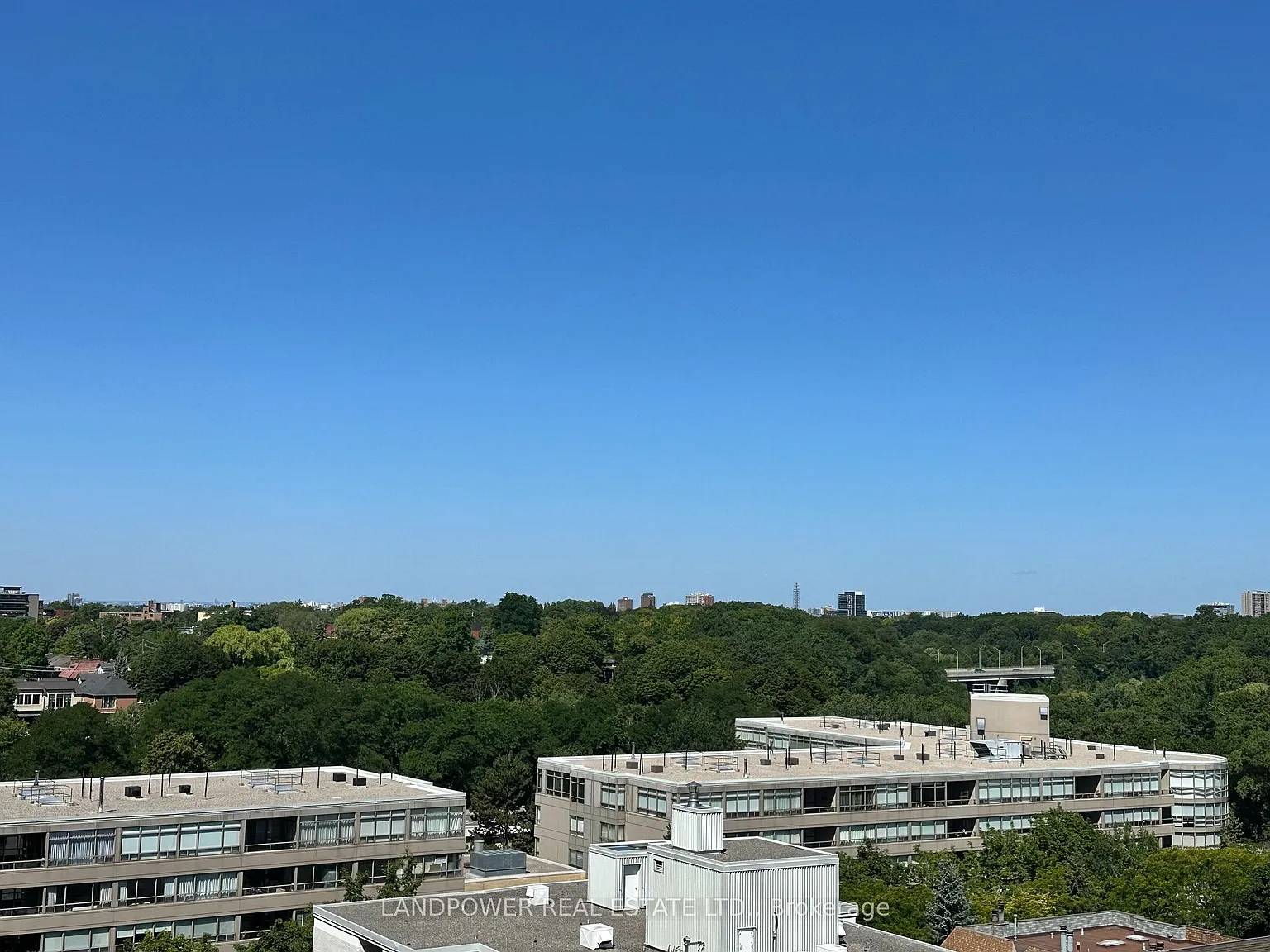 South Forest Hill Residences — Photo 2