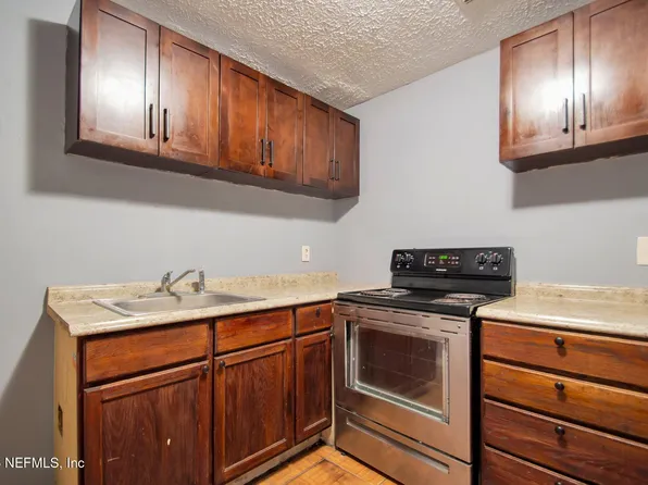 5926 DUNMIRE Avenue, Jacksonville, FL 32219