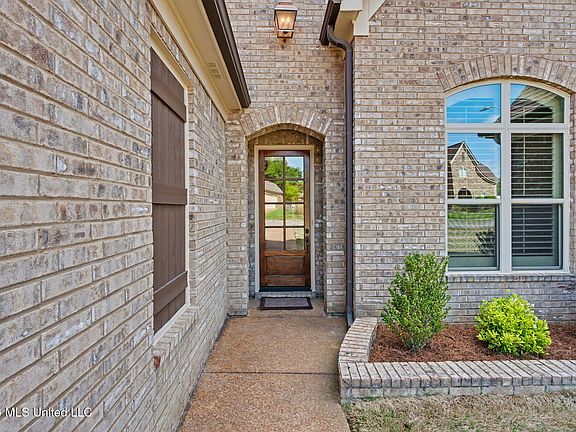 5th image of 6826 Monica Ln