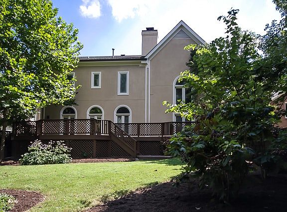 REAR OF HOME