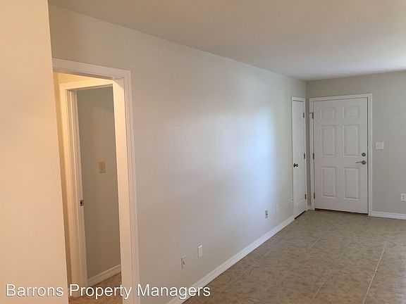 4th image of 3238 Redwood Ln APT C