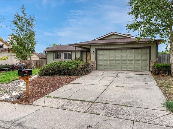 3rd image of 1050 S Waco Way
