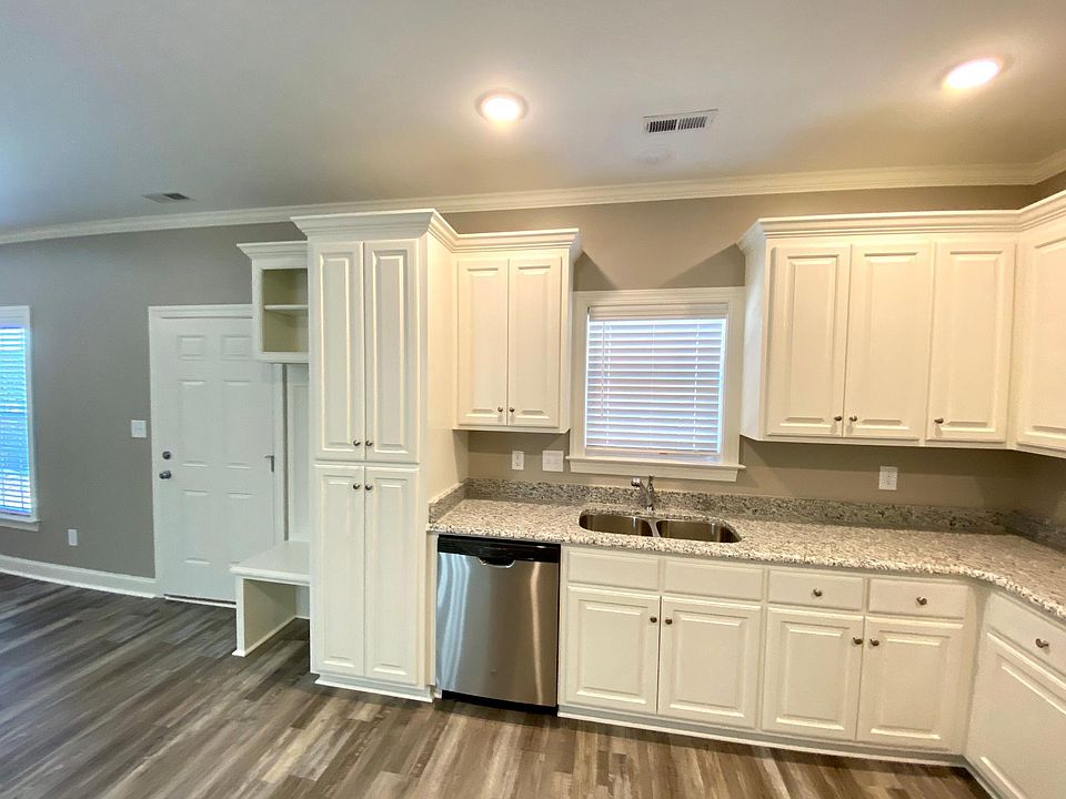 Three Bedroom Kitchen