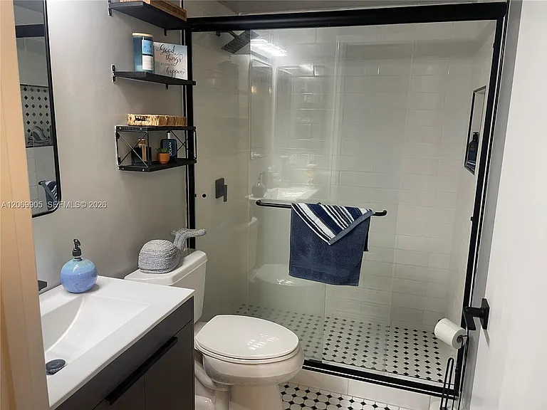 1401 SW 134th Way #305C — Photo 6