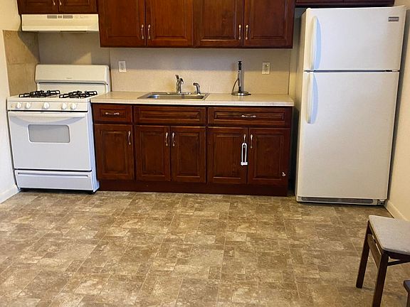 2nd image of 456 Lonna Ct