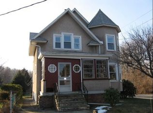 51 McGuire Ave, Peekskill, NY 10566