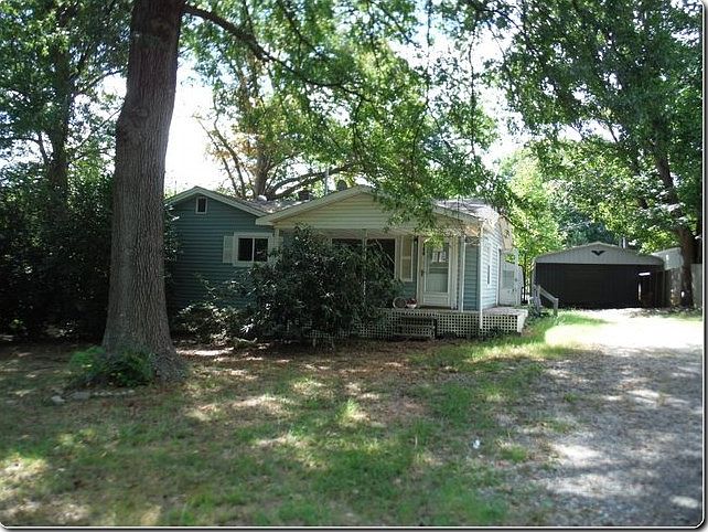 1st image of 140 Eastend Dr