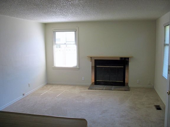 3rd image of 3814 Belvidere Ave SW