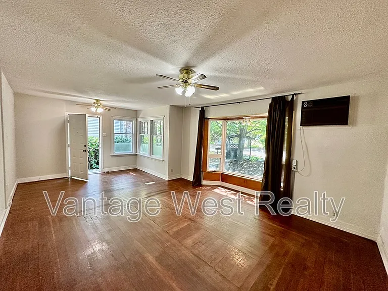 840 Bernard Ave — Photo 8