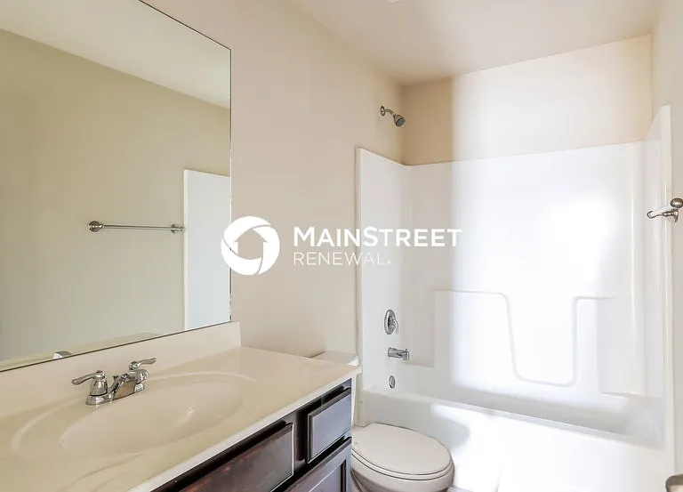 732 Independence Ave — Photo 13