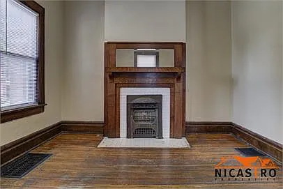 1638 Indianola Ave — Photo 10