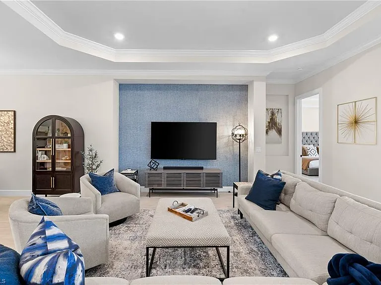 17489 Aquila Ct — Photo 14