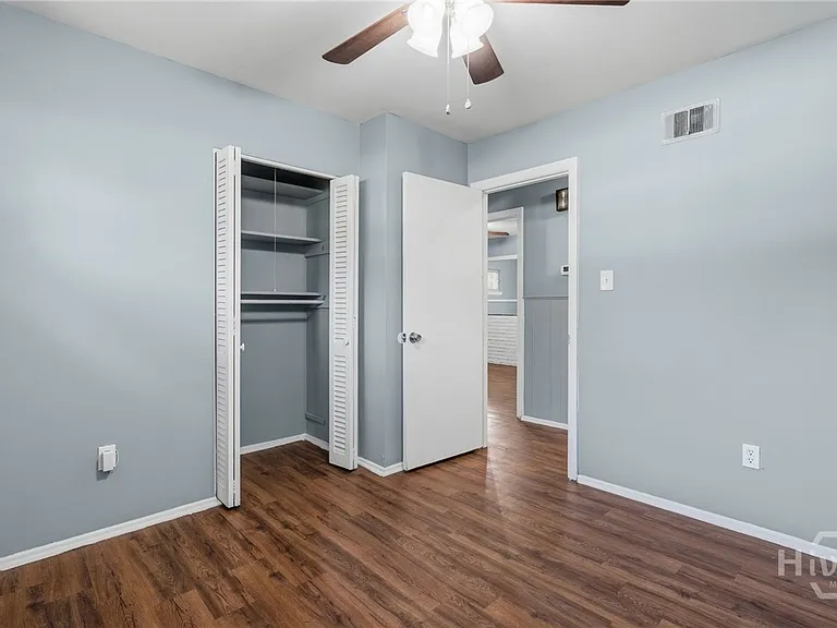 3 Monica Blvd — Photo 23