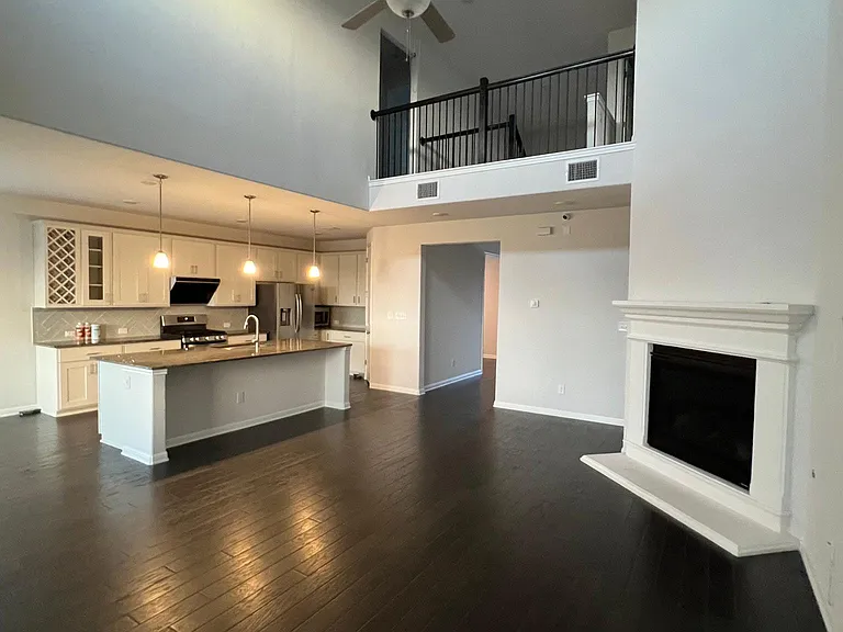 2746 Bocelli Pl — Photo 2