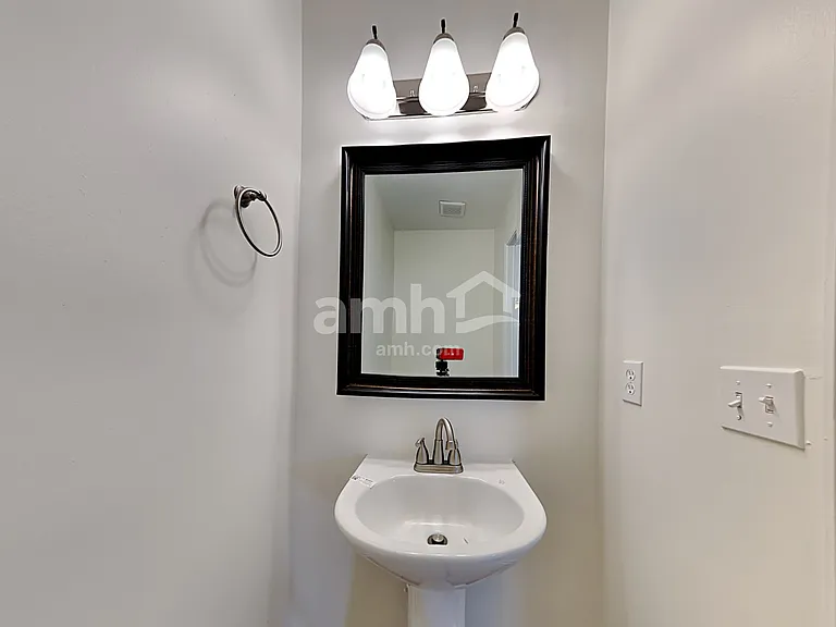 921 Sundance Dr — Photo 12
