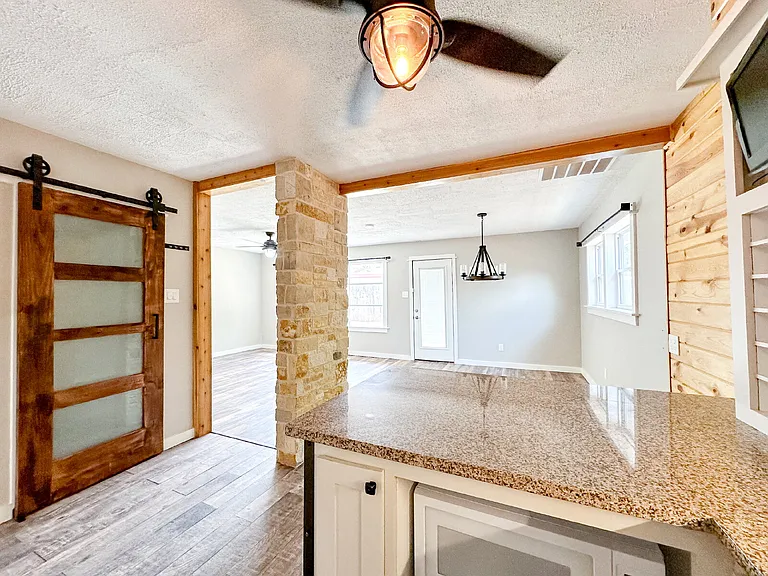 2608 Raleigh Ave — Photo 16