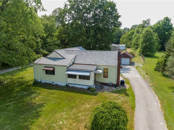 348 S Neshannock Rd, Hermitage, PA 16148