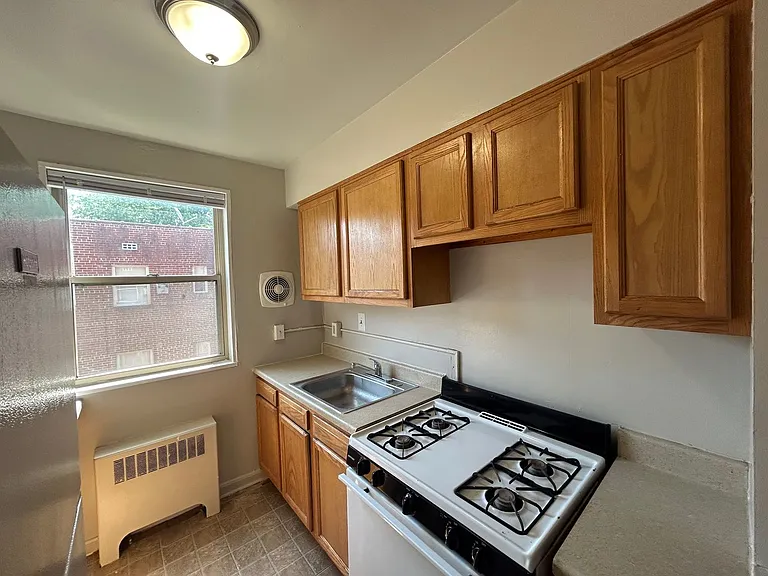 1301 U St SE #1305 — Photo 9