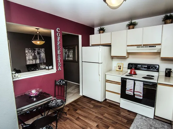 Park Lane Apartments