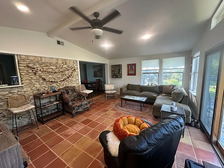 3206 Bruce Dr — Photo 32