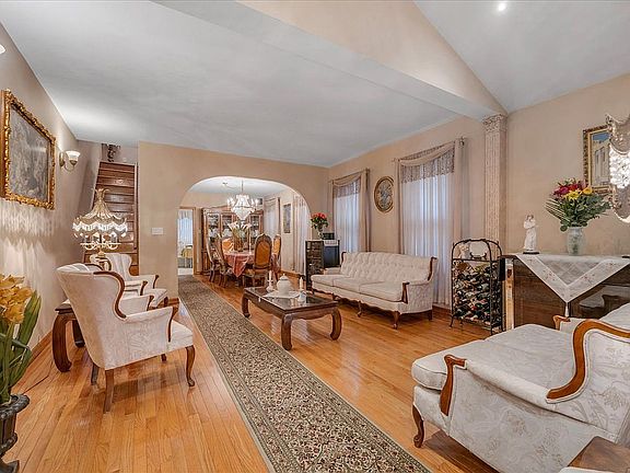 5th image of 14716 Coolidge Ave