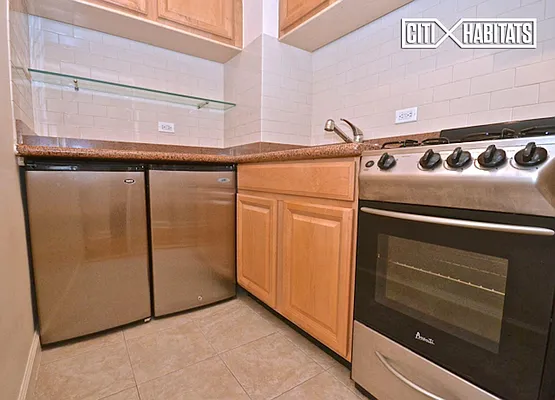 Rented by Citi Habitats | media 10