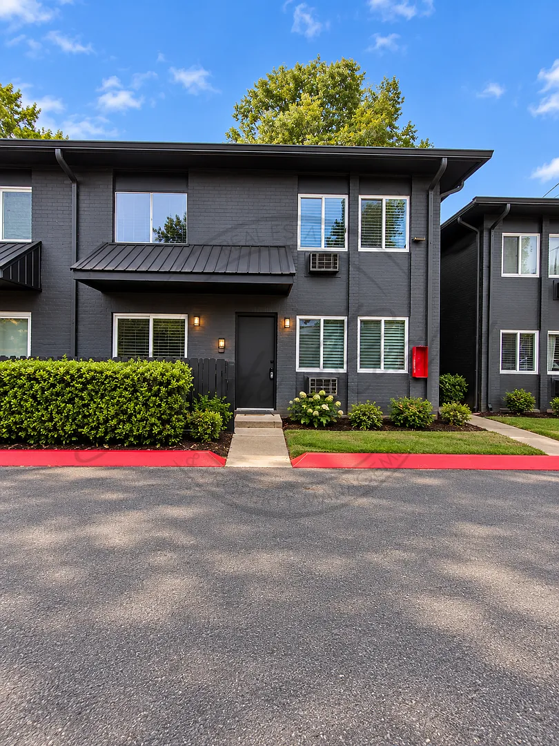 One Month Free Rent: Remodeled Two-Bedroom Townhome In Caldwell Court! — Photo 1