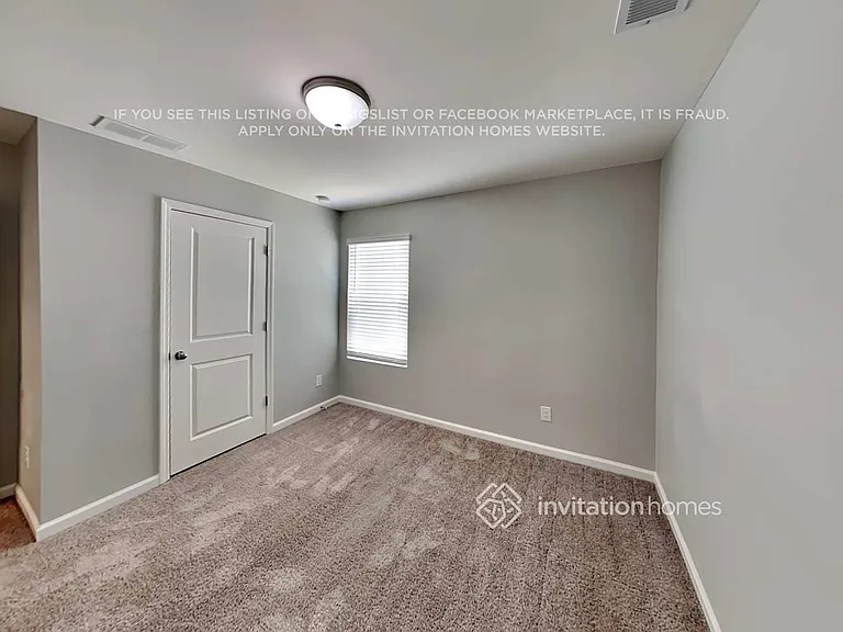 229 N Fortune Way — Photo 12