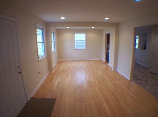 4th image of 108 Alden Pl