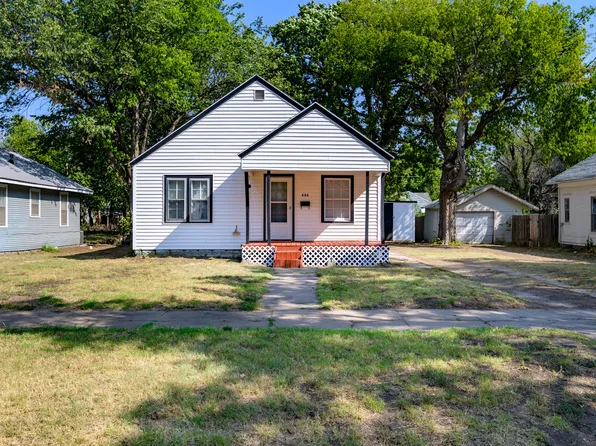 406 E 8th Ave, Hutchinson, KS 67501