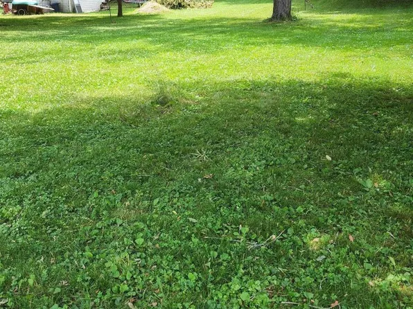 500 E Hubble St, Hastings, MI 49058