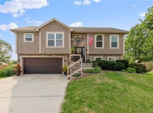 109 Lisa Ave, Lathrop, MO 64465