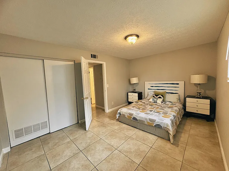 Arco Place Apartments - Under New Management — Photo 21