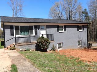 2510 Middleton Dr, Gastonia, NC 28054