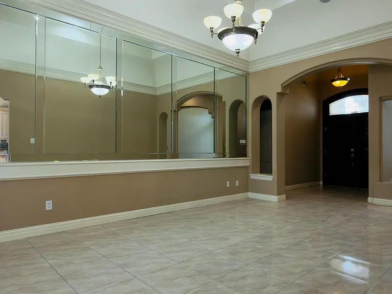 3421 Esperanza Ave — Photo 17