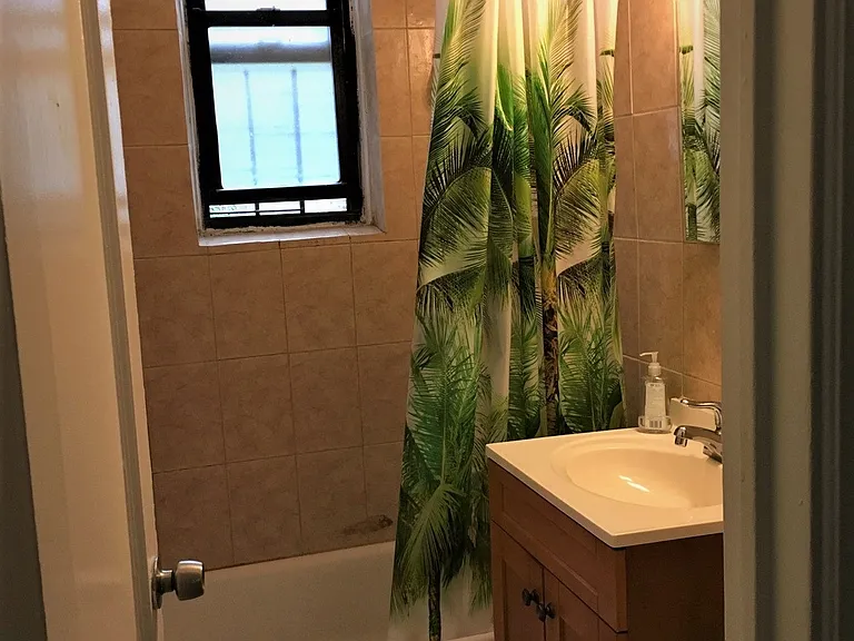 319 W 116th St #3A — Photo 3