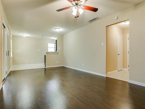 4th image of 370 Parkview Dr