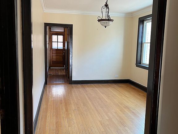 2nd image of 3741 W Windsor Ave #1