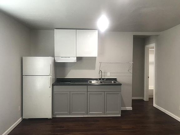 5th image of 1609 1st St