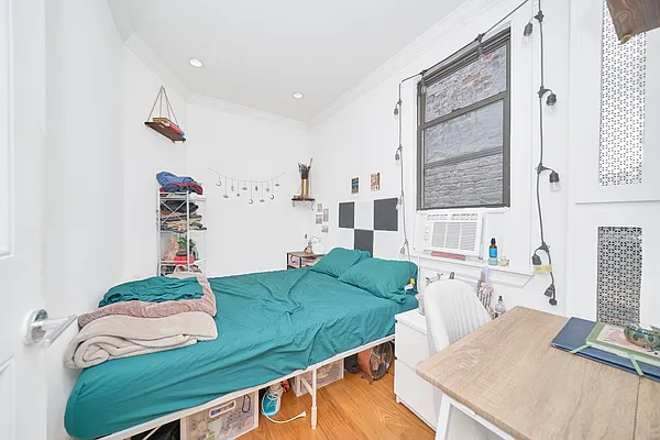 Rented by Living New York | media 10