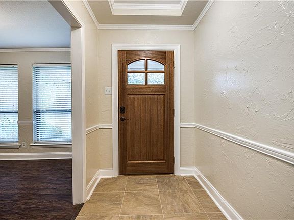 5th image of 3803 Westminster Dr